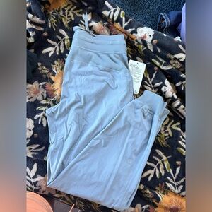 Lululemon Dance Studio Mid Jogger. Size 8. NWT